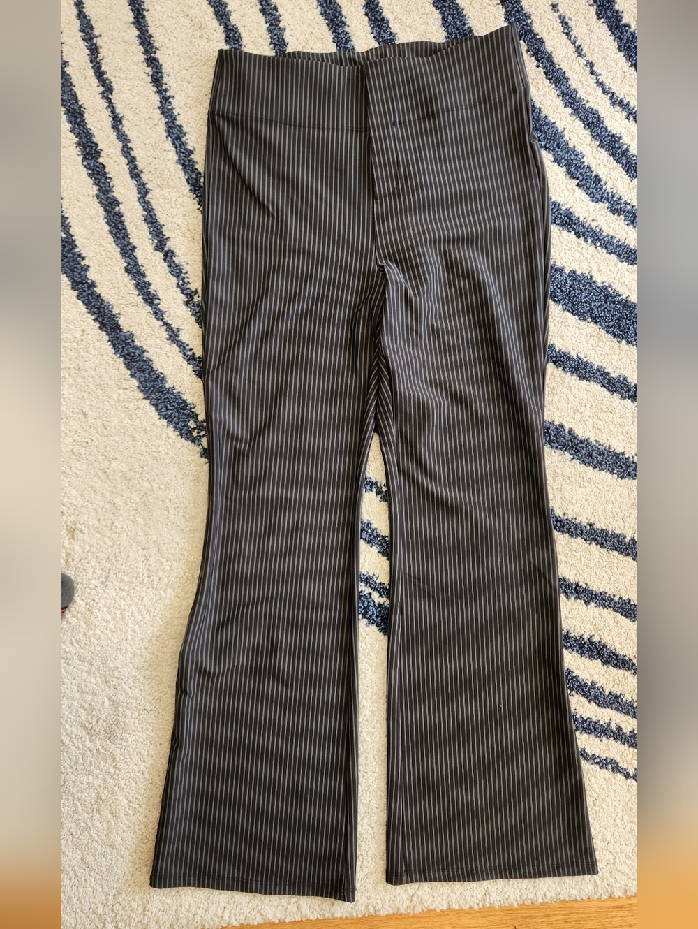 HALARA - NWOT - Pinstripe Flare Work Trousers, L Regular
